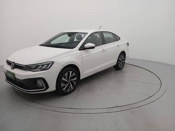 VOLKSWAGEN VIRTUS 1.0 200 TSI HIGHLINE AUTOMÁTICO
